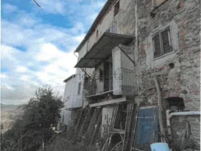 Case e ville in vendita di 204 m² in Via Osvaldo Caldano, 22