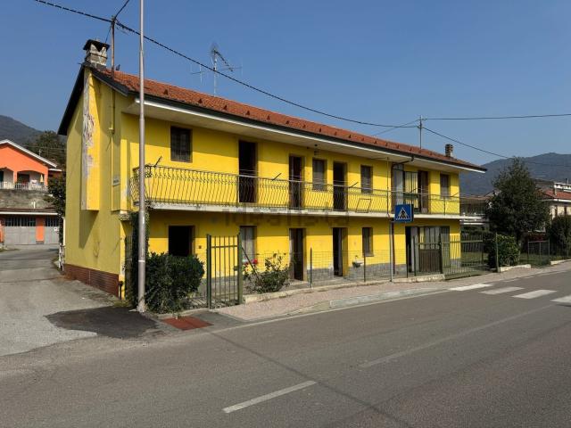 Case e ville in vendita di 204 m² in Via Roma, 20