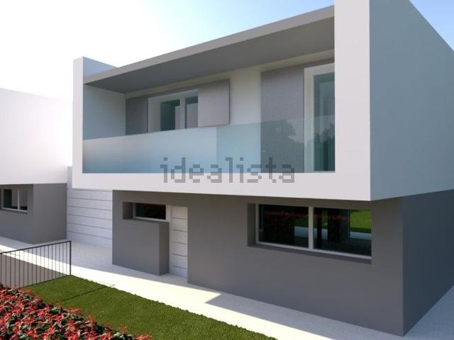 Case e ville in vendita di 204 m² in Via Roma Camisano