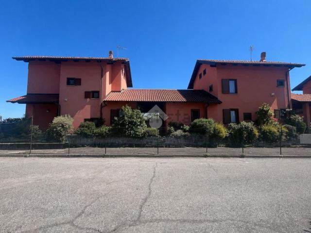 Case e ville in vendita di 205 m² in Via Alcide de Gasperi, 23