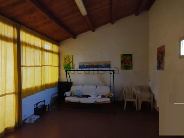 Case e ville in vendita di 205 m² in Via Alpi