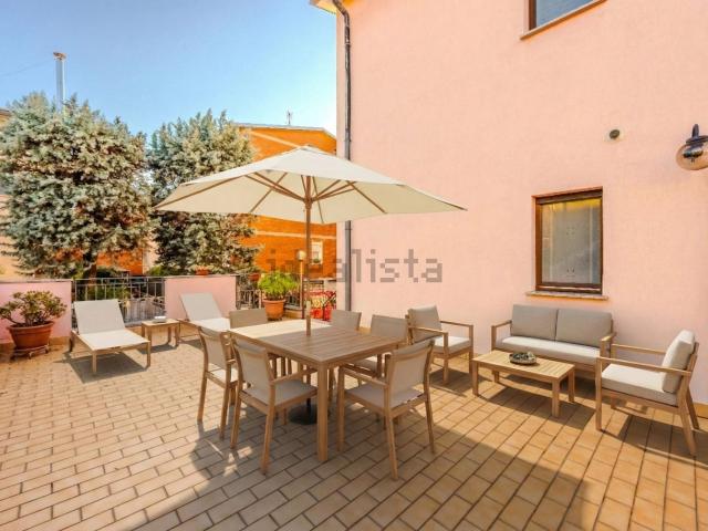 Case e ville in vendita di 205 m² in Via Monte Grappa, 67