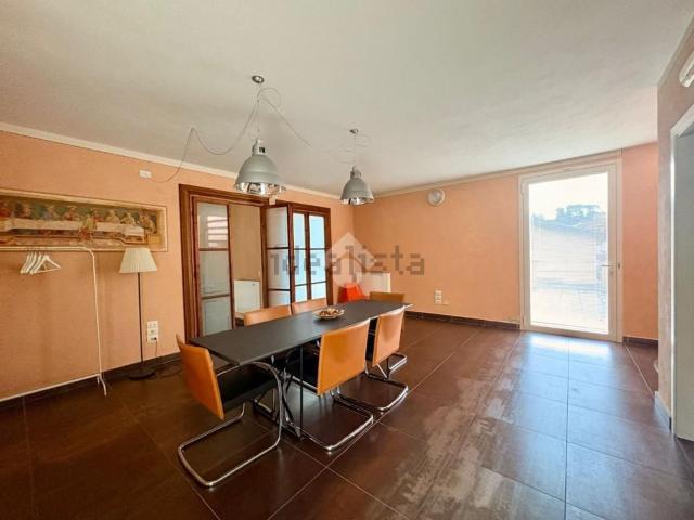 Case e ville in vendita di 205 m² in Via Sandro Botticelli, 38
