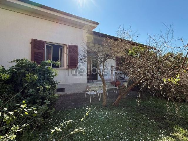 Case e ville in vendita di 206 m²