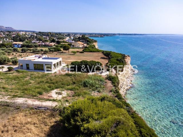 Case e ville in vendita di 206 m² in Via Caponegro