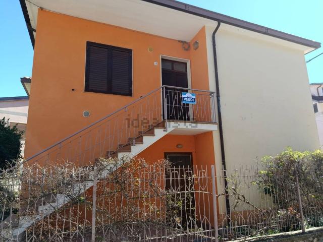 Case e ville in vendita di 206 m² in Via San Tommaso