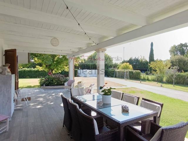 Case e ville in vendita di 207 m²