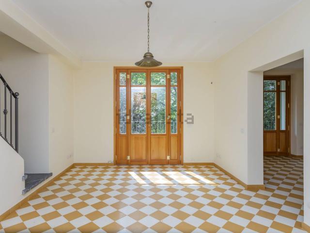 Case e ville in vendita di 207 m² in Via ai Piani