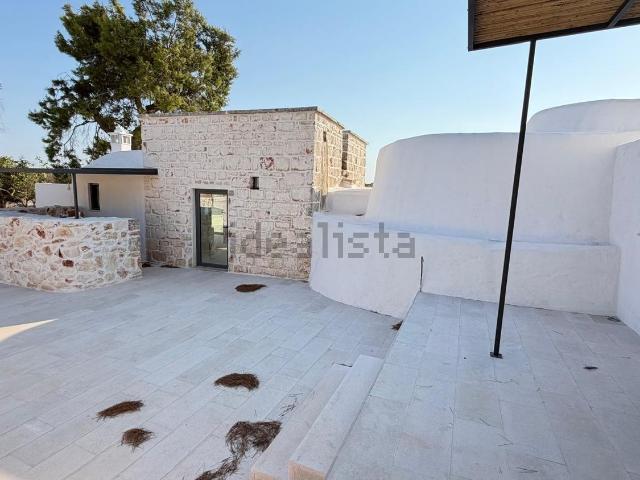 Case e ville in vendita di 207 m² in Contrada Rosara