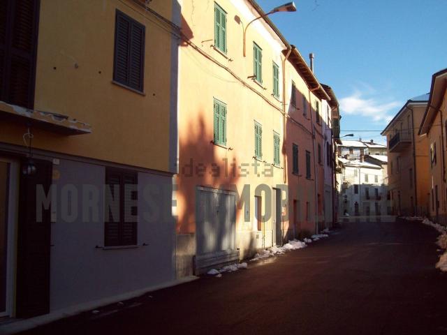Case e ville in vendita di 209 m² in Via Andrea Doria