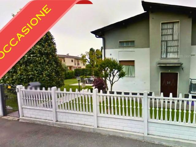 Case e ville in vendita di 209 m² in Via G. Tiepolo