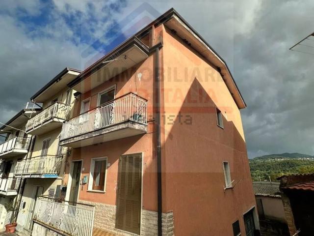 Case e ville in vendita di 210 m²
