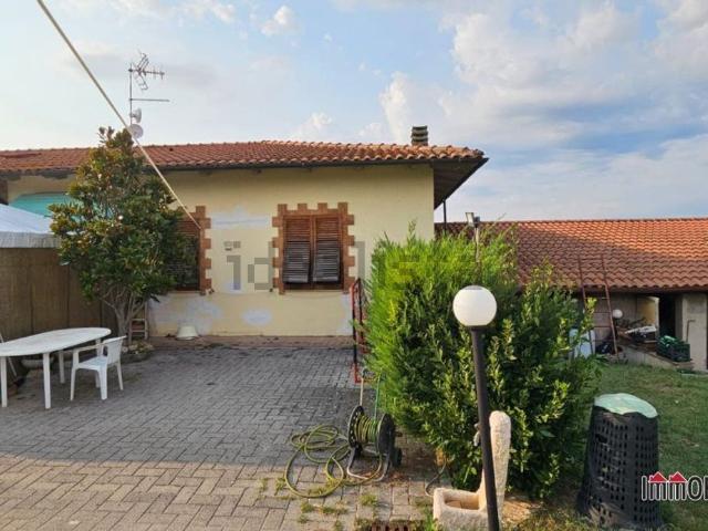 Case e ville in vendita di 210 m²