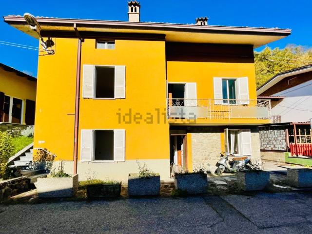 Case e ville in vendita di 210 m²
