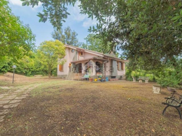 Case e ville in vendita di 210 m²