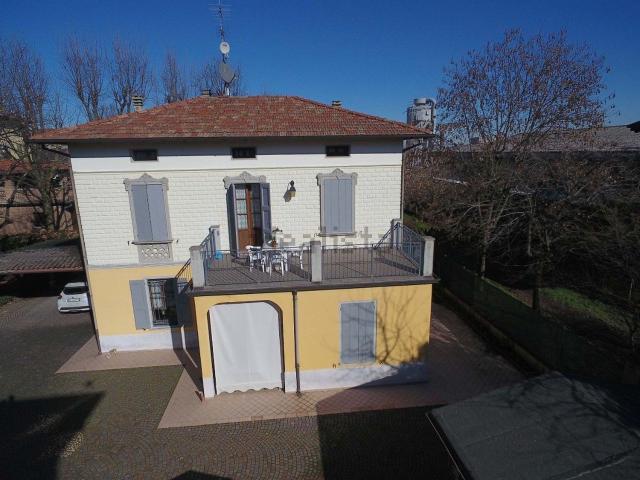 Case e ville in vendita di 210 m²