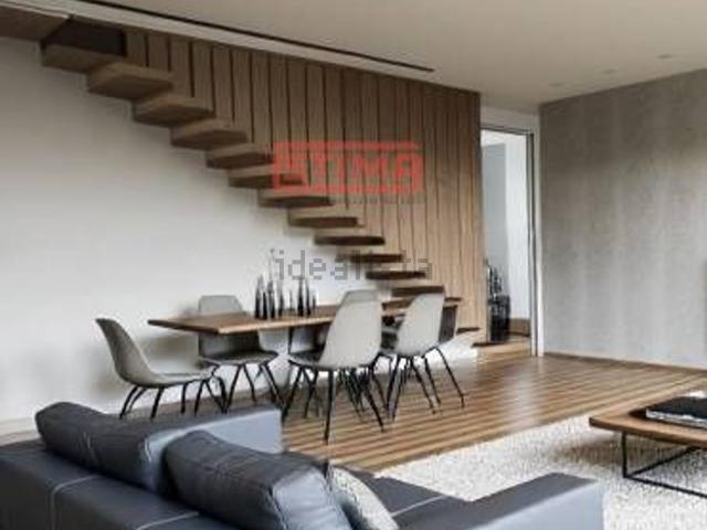 Case e ville in vendita di 210 m²