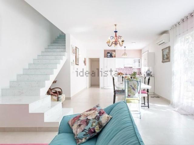 Case e ville in vendita di 210 m² in Via Cerchia