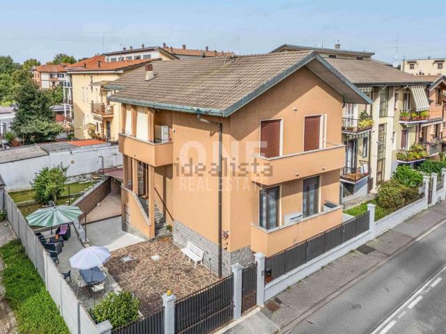 Case e ville in vendita di 210 m² in Via Antonio Vivaldi, 5
