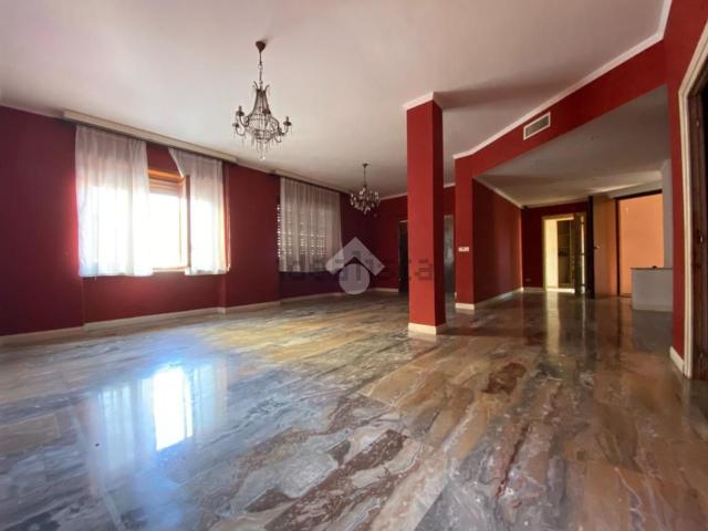 Case e ville in vendita di 210 m² in Via Giosuè Borsi, 124