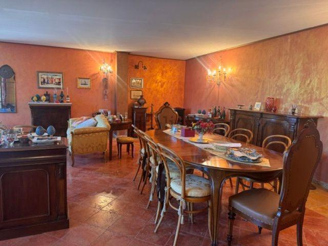 Case e ville in vendita di 210 m² in Via Lorenzo Acquarone
