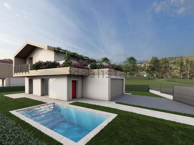 Case e ville in vendita di 210 m² in Via Monte Bolettone