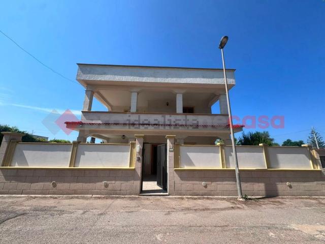 Case e ville in vendita di 210 m² in Via Saponarie, 65