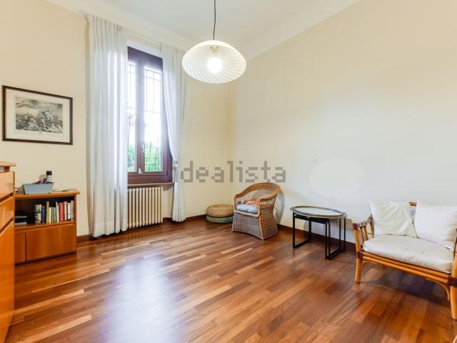 Case e ville in vendita di 210 m² in Via Privata Giulio Caccini