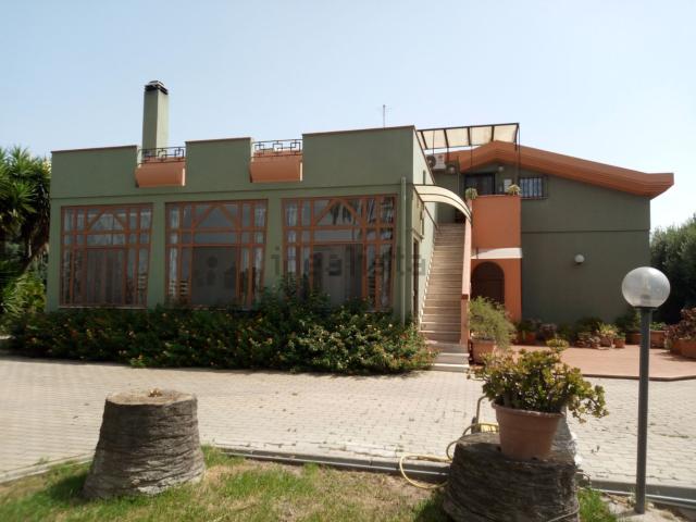 Case e ville in vendita di 210 m² in Viale Europa, 6