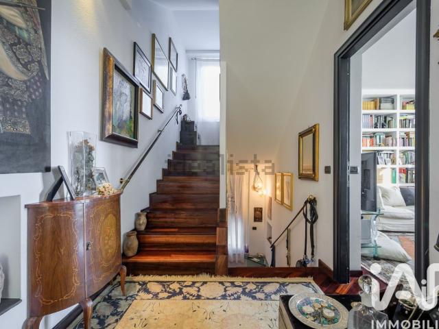 Case e ville in vendita di 210 m² in Viale Modugno