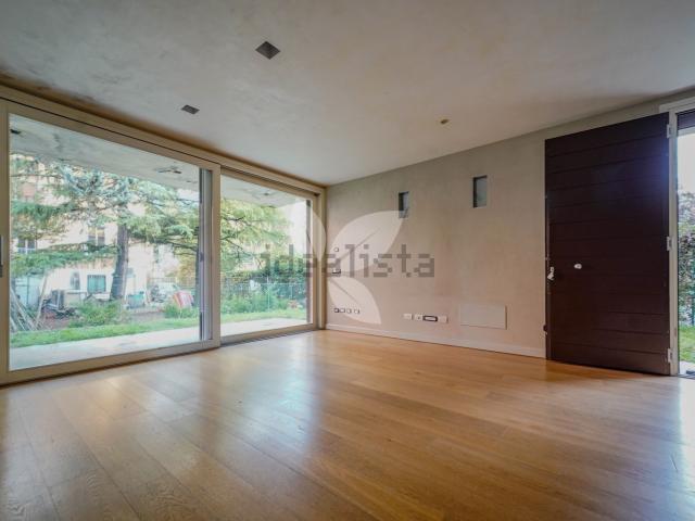 Case e ville in vendita di 210 m² in Viale Rustici