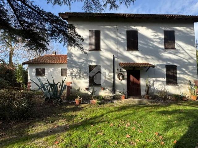 Case e ville in vendita di 210 m² in Strada del Pantanello, 892