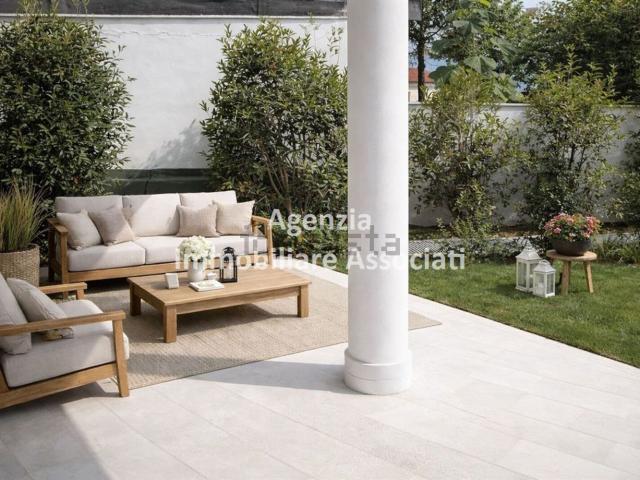 Case e ville in vendita di 210 m² in Strada del Tesoro