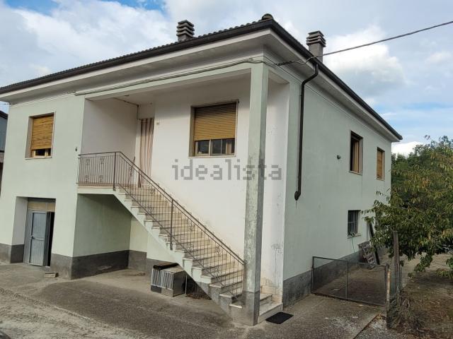 Case e ville in vendita di 210 m² in Strada per predosa