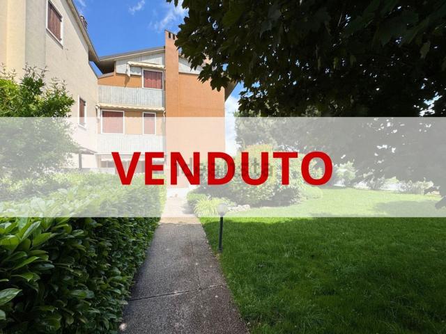 Case e ville in vendita di 211 m² in Via Taddea da Carrara, 7