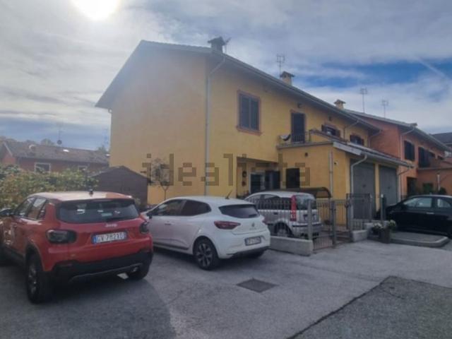 Case e ville in vendita di 212 m² in Via Bertolino