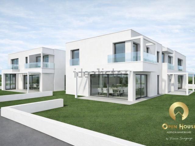 Case e ville in vendita di 212 m² in Via Girolamo Selmo