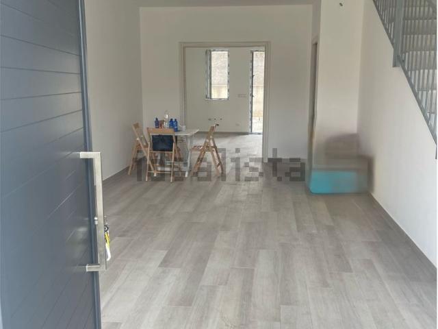 Case e ville in vendita di 212 m² in Via Pietro Scibilia, 12