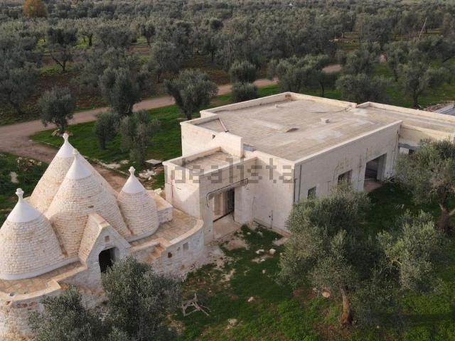 Case e ville in vendita di 212 m² in Contrada cotogni