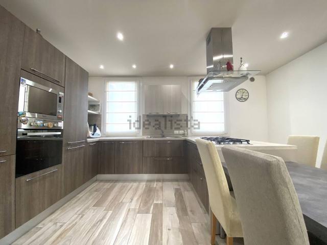 Case e ville in vendita di 213 m²