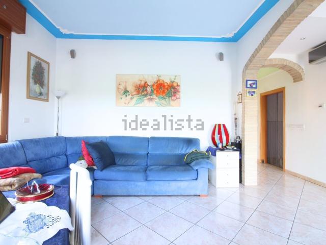 Case e ville in vendita di 213 m² in Via Persiceto, 22