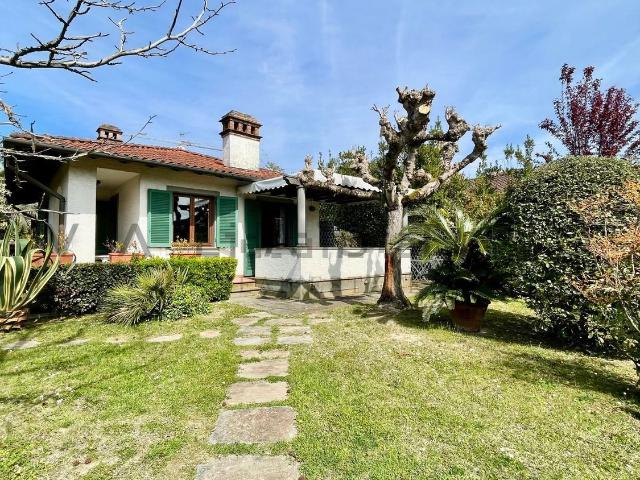 Case e ville in vendita di 215 m²