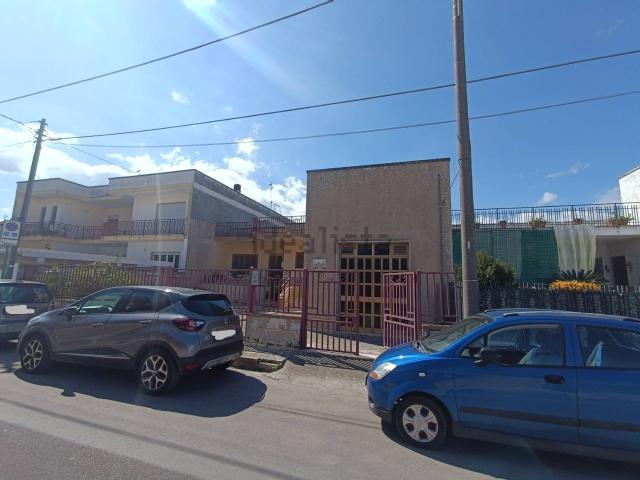 Case e ville in vendita di 215 m² in Via Antonio Gramsci, 13