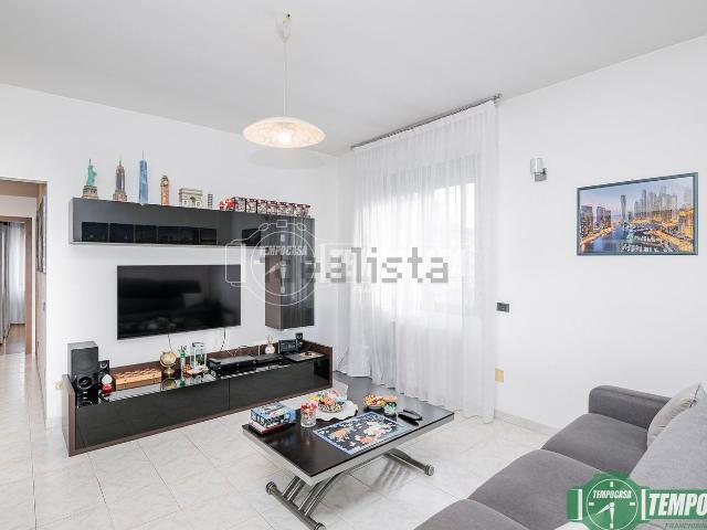 Case e ville in vendita di 215 m² in Via Giuseppe Giusti, 82
