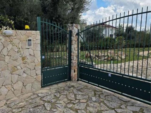 Case e ville in vendita di 215 m² in Via Dante Alighieri