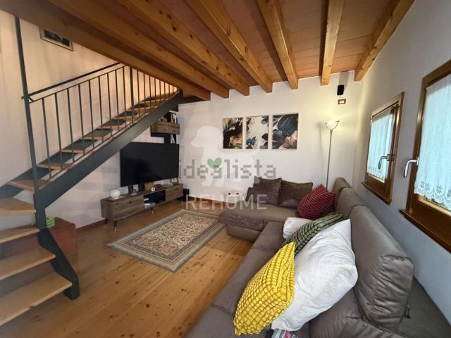 Case e ville in vendita di 215 m² in Via Orto Piccolo, 7