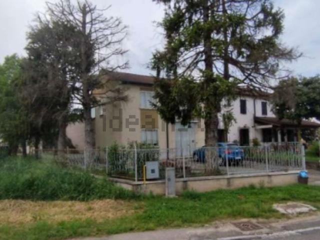 Case e ville in vendita di 215 m² in Via Spin