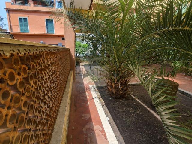 Case e ville in vendita di 215 m² in Via Ulivi, 73