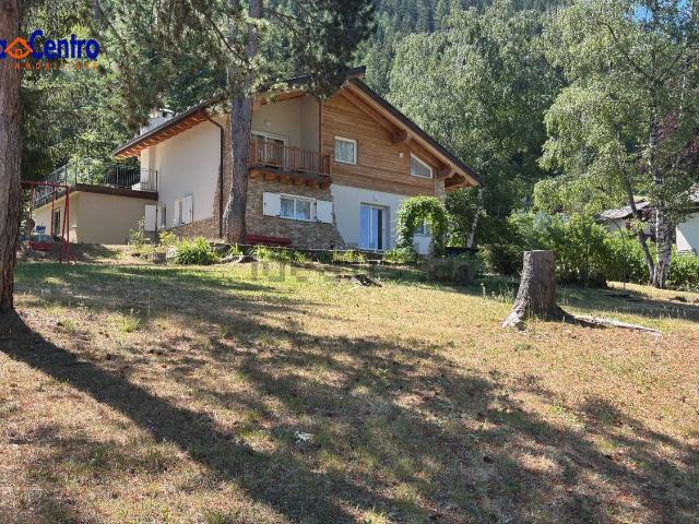 Case e ville in vendita di 215 m² in Frazione Pila