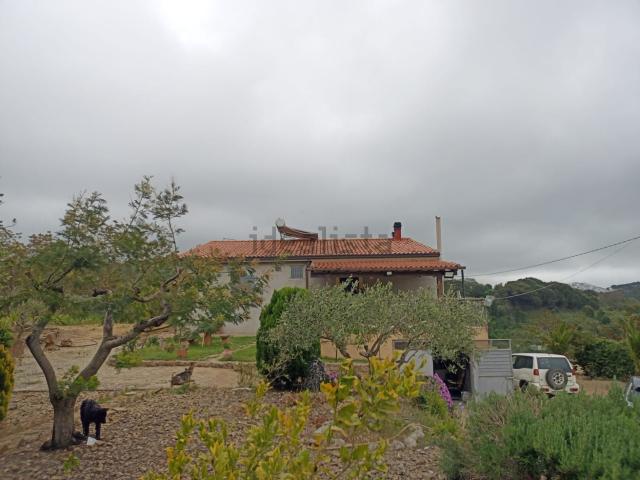 Case e ville in vendita di 216 m²